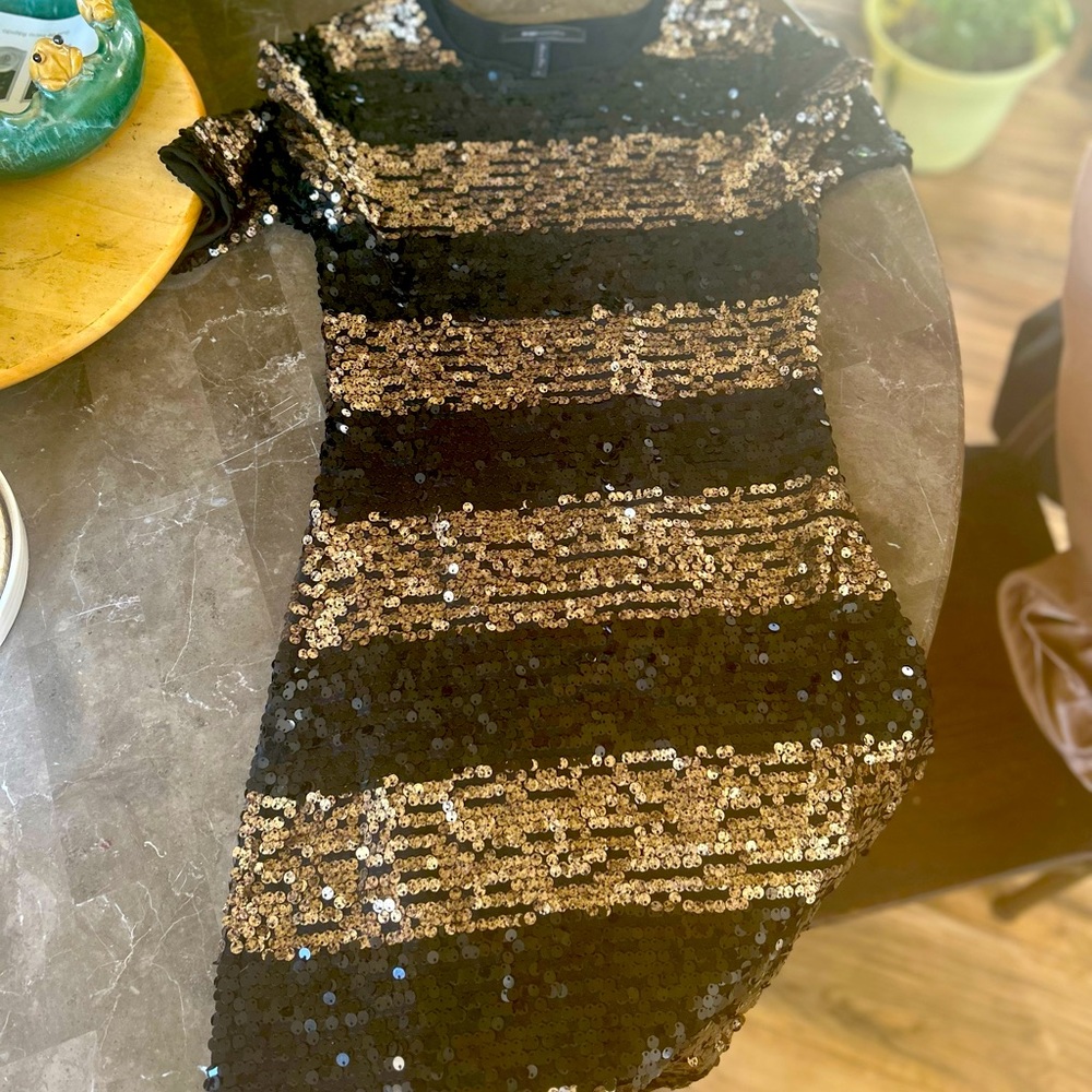 BCBGMAXAXRIA dress. Black with gold sequin.